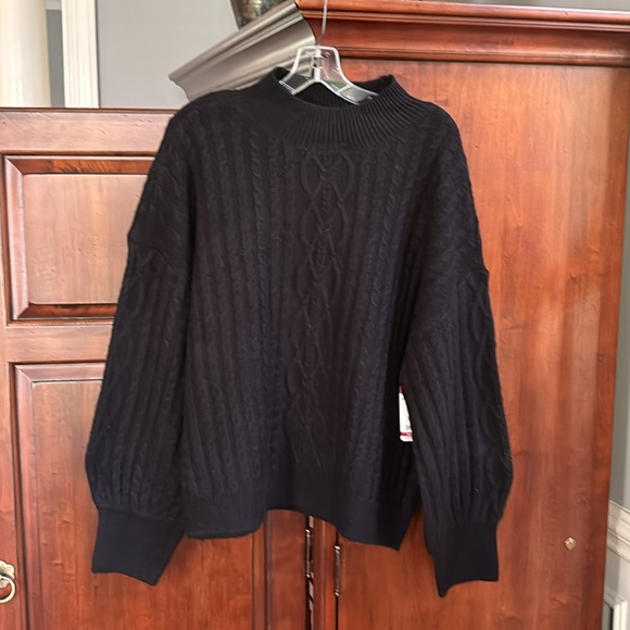 NWT Vince Camuto Mock Turtleneck Balloon Sleeve Sweater - Picture 3 of 6